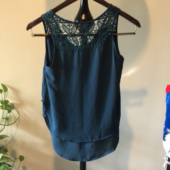 5/$25🏷❤️ASTR knitted layered ruffle cute tank top layered flowy lightweight - Picture 7 of 8